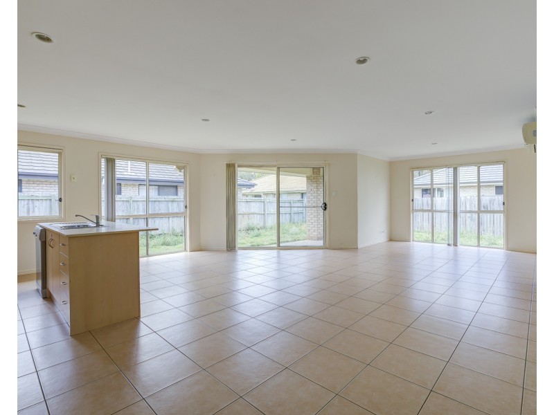 14 Zachary Street, Eagleby QLD 4207