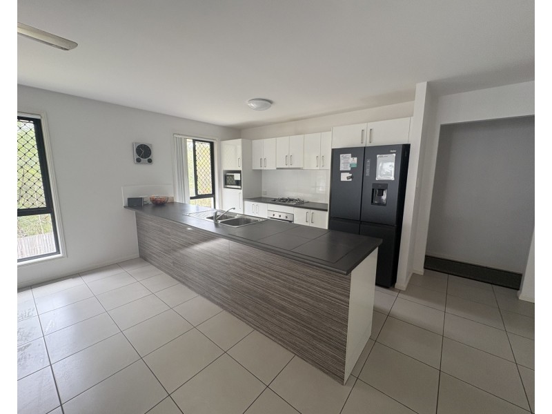 7 Conlan Court, Oxenford QLD 4210