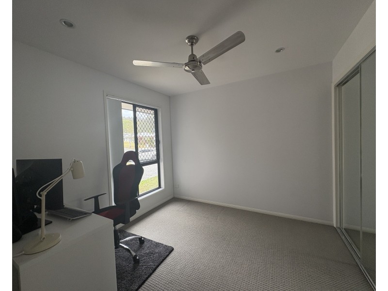 7 Conlan Court, Oxenford QLD 4210