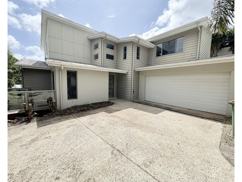 37B Diamantina Crescent, Pacific Pines QLD 4211