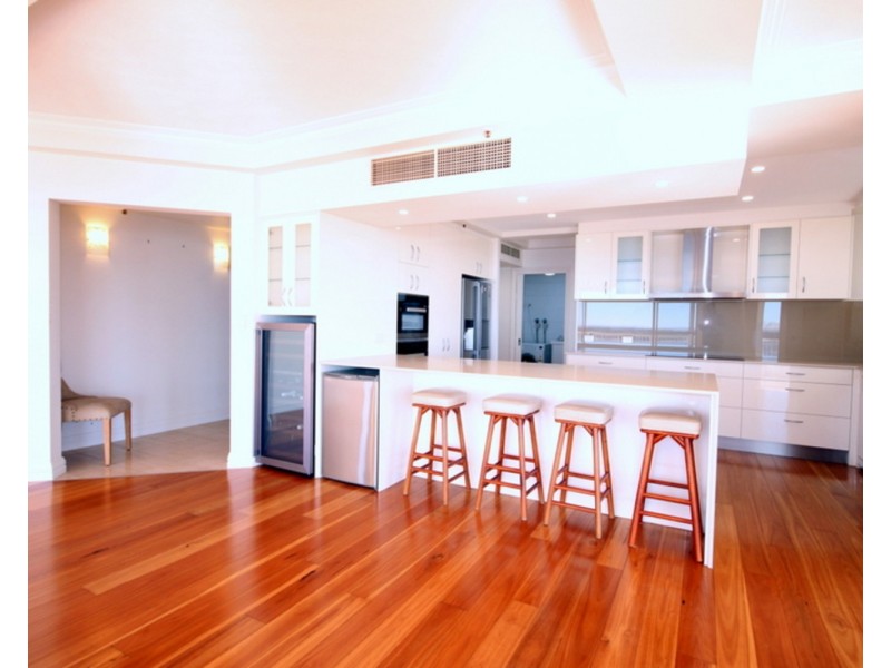 21/19 Oatland Esplanade, Runaway Bay QLD 4216