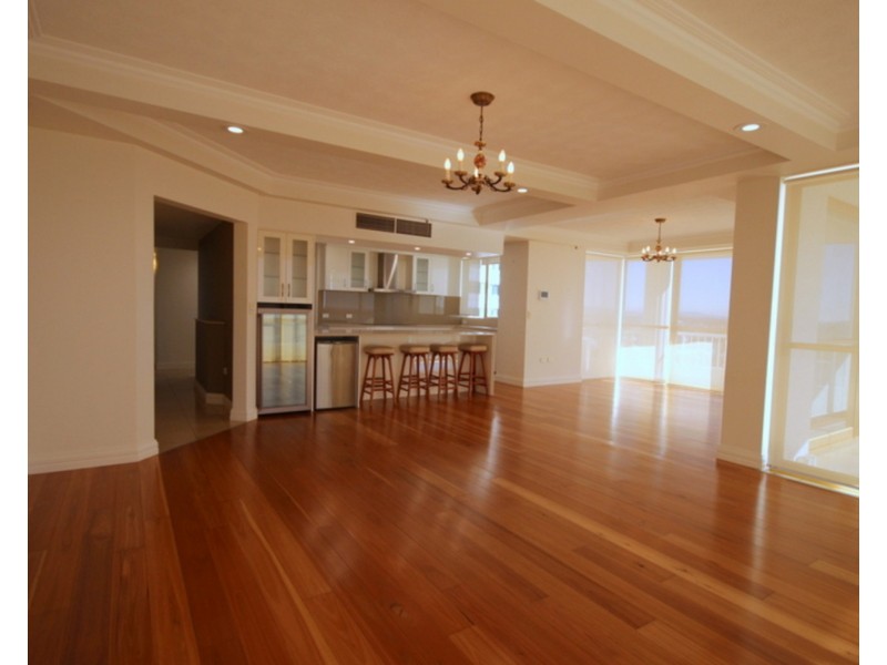 21/19 Oatland Esplanade, Runaway Bay QLD 4216