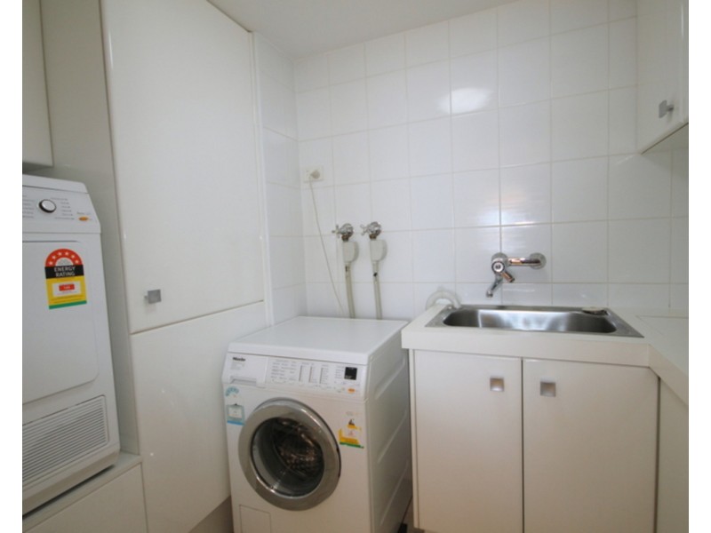 21/19 Oatland Esplanade, Runaway Bay QLD 4216