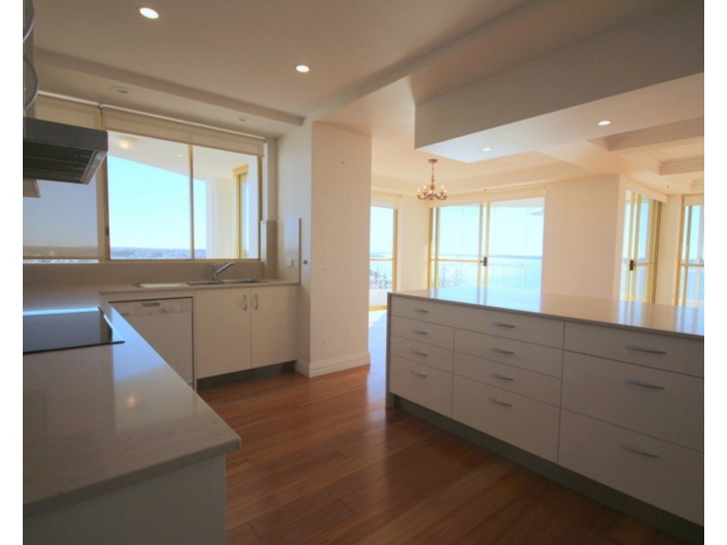 21/19 Oatland Esplanade, Runaway Bay QLD 4216