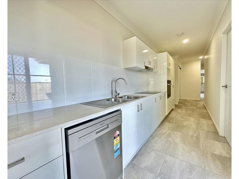 1/34 Burdekin Road, Logan Reserve QLD 4133
