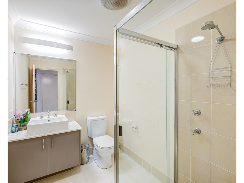 80 Wunburra Circle, Pacific Pines QLD 4211