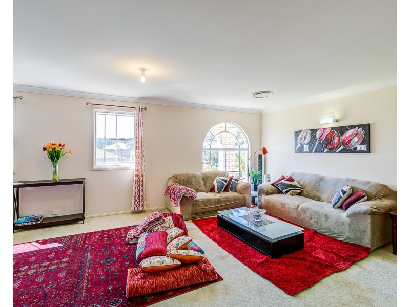80 Wunburra Circle, Pacific Pines QLD 4211
