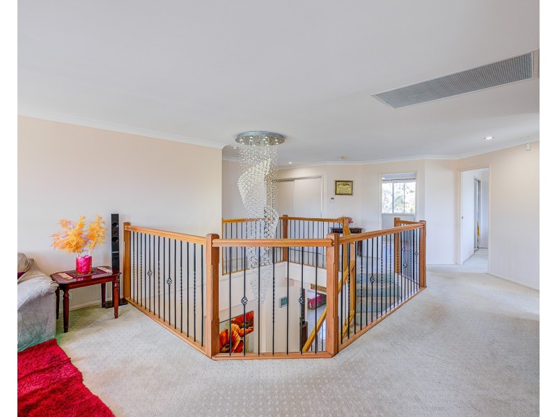 80 Wunburra Circle, Pacific Pines QLD 4211