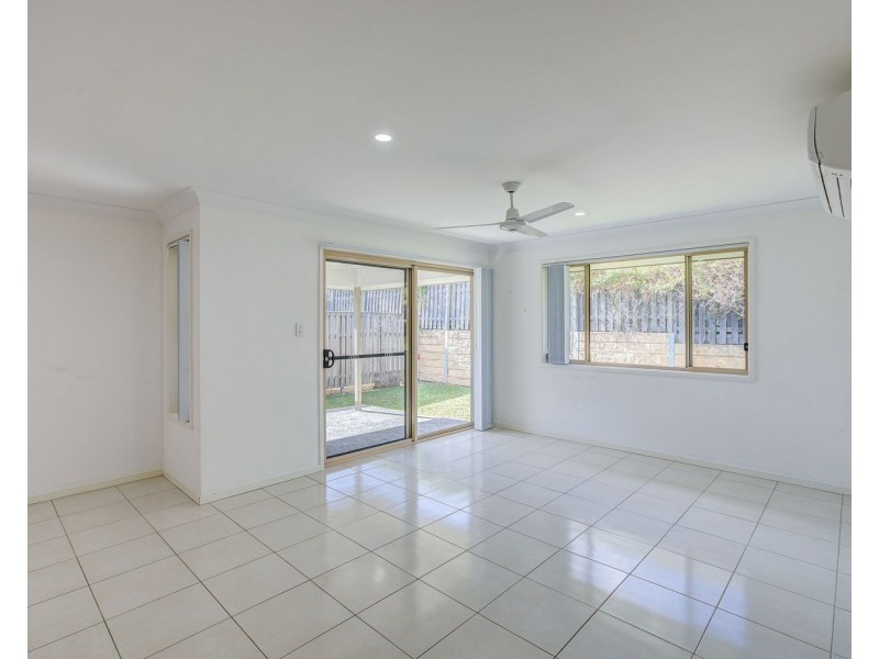 1/6 Cress Court, Pimpama QLD 4209