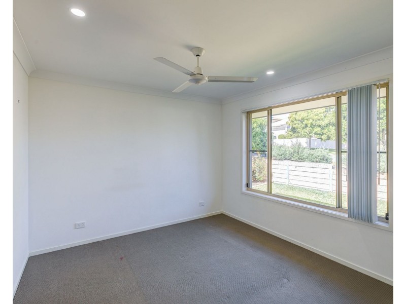 1/6 Cress Court, Pimpama QLD 4209