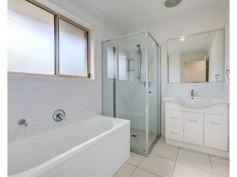 1/6 Cress Court, Pimpama QLD 4209