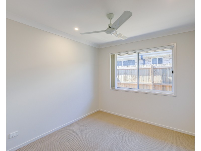 24 Raven Court, Park Ridge QLD 4125