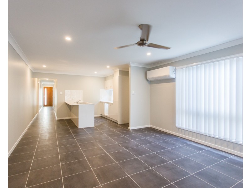 1/9 Sheepdog Road, Park Ridge QLD 4125