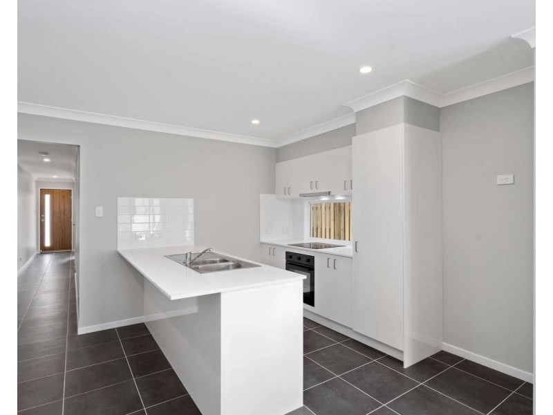 1/9 Sheepdog Road, Park Ridge QLD 4125