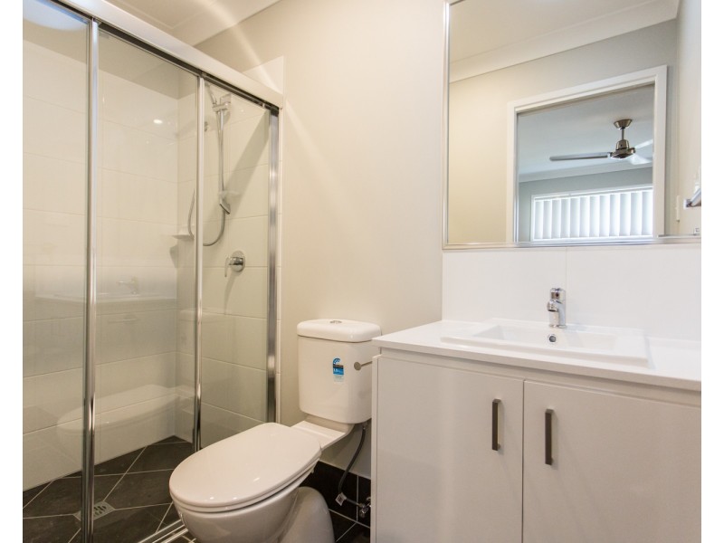 1/9 Sheepdog Road, Park Ridge QLD 4125