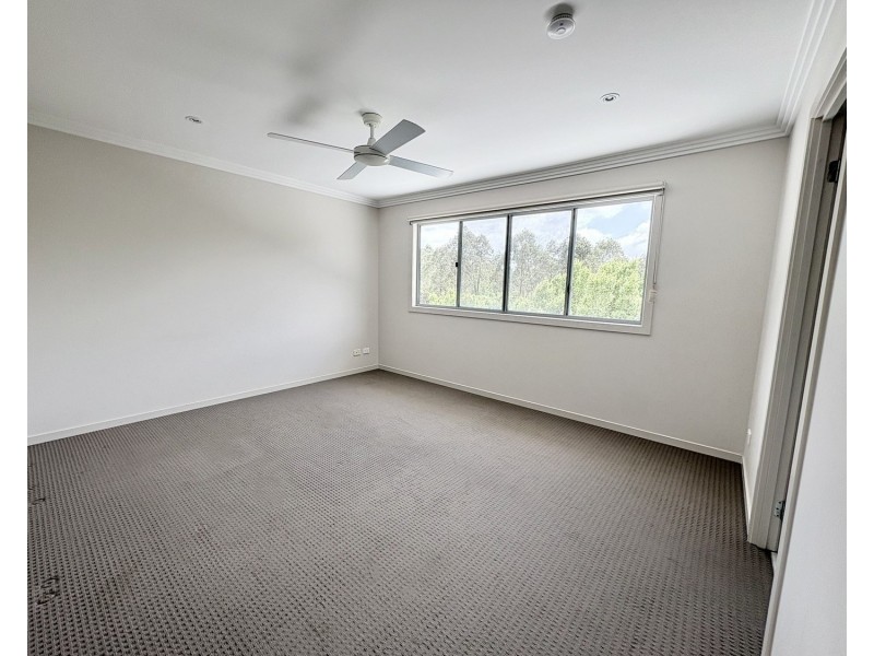 39B Diamantina Circuit, Pacific Pines QLD 4211