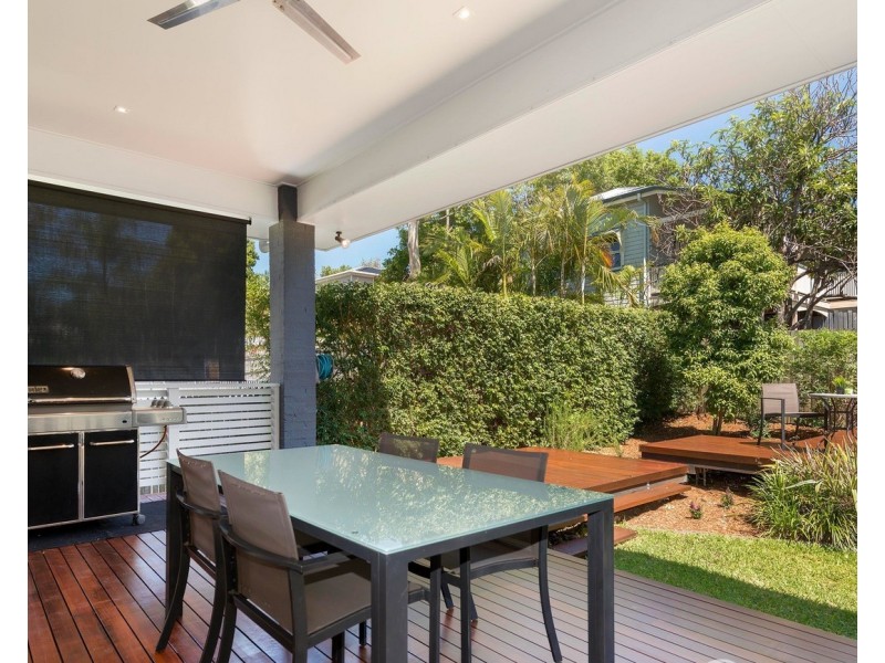 44 Dutton Street, Hawthorne QLD 4171