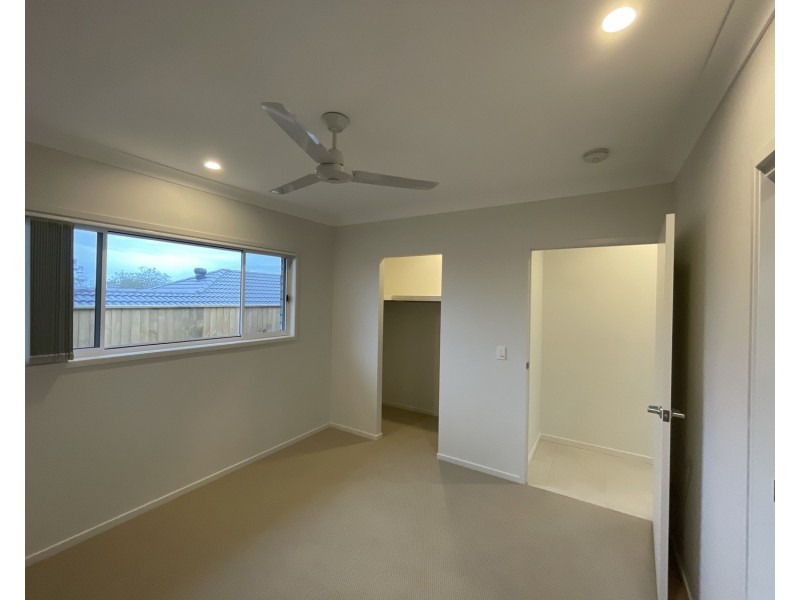 2 Mallow Court, Collingwood Park QLD 4301