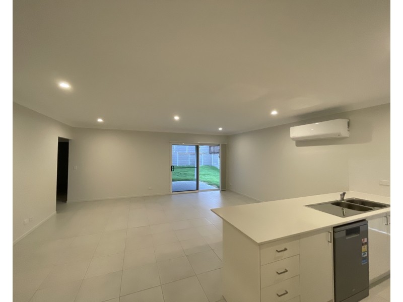26 Mallow Court, Collingwood Park QLD 4301