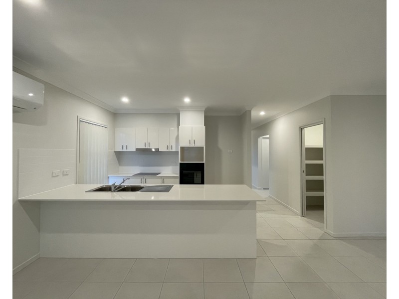 26 Mallow Court, Collingwood Park QLD 4301