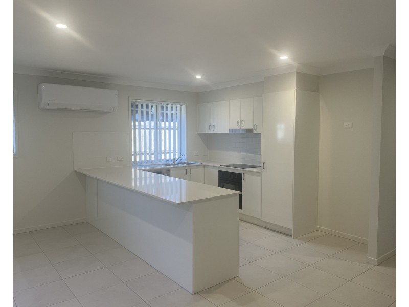 38 Raven Court, Park Ridge QLD 4125