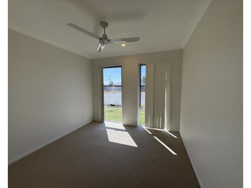 38 Raven Court, Park Ridge QLD 4125