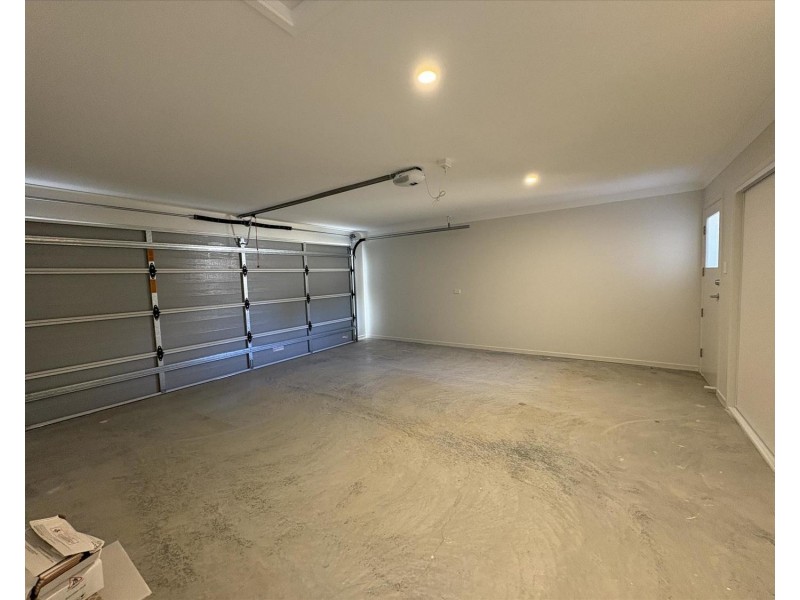 38 Raven Court, Park Ridge QLD 4125