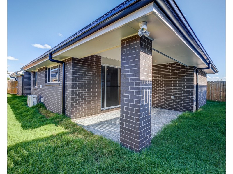38 Raven Court, Park Ridge QLD 4125