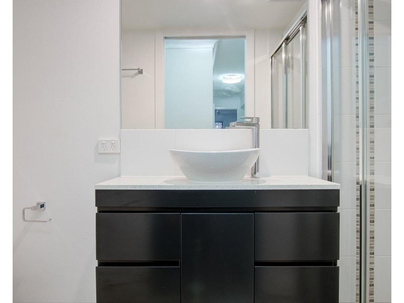 5/14-16 Proud Street, Labrador QLD 4215