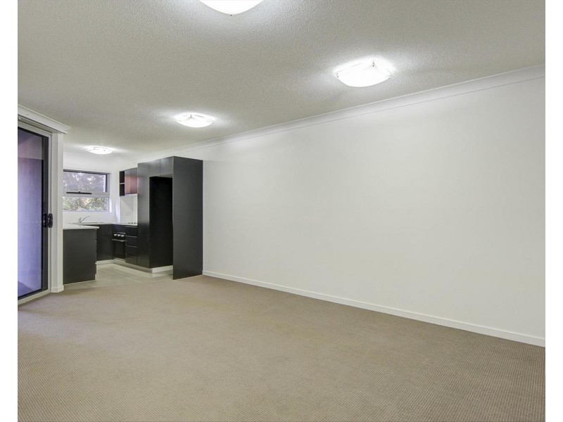 5/14-16 Proud Street, Labrador QLD 4215