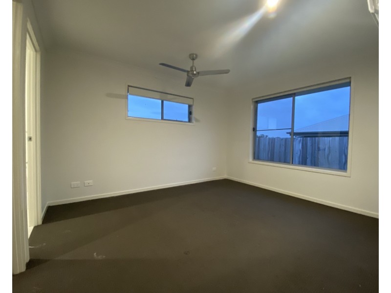 45 Charles Avenue, Pimpama QLD 4209
