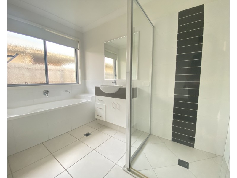 45 Charles Avenue, Pimpama QLD 4209