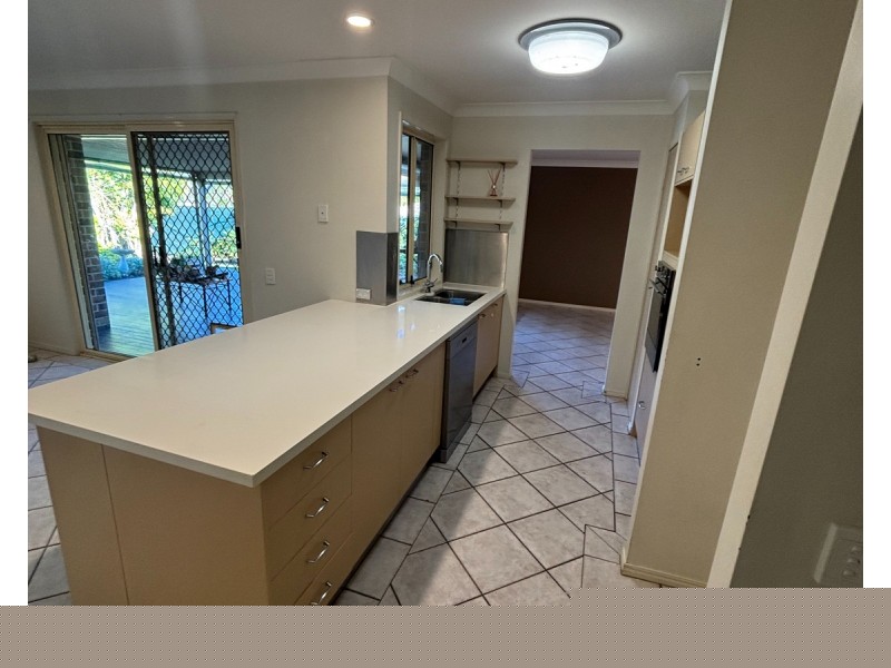 75 Greenacre Drive, Parkwood QLD 4214