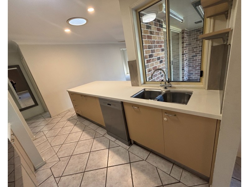 75 Greenacre Drive, Parkwood QLD 4214