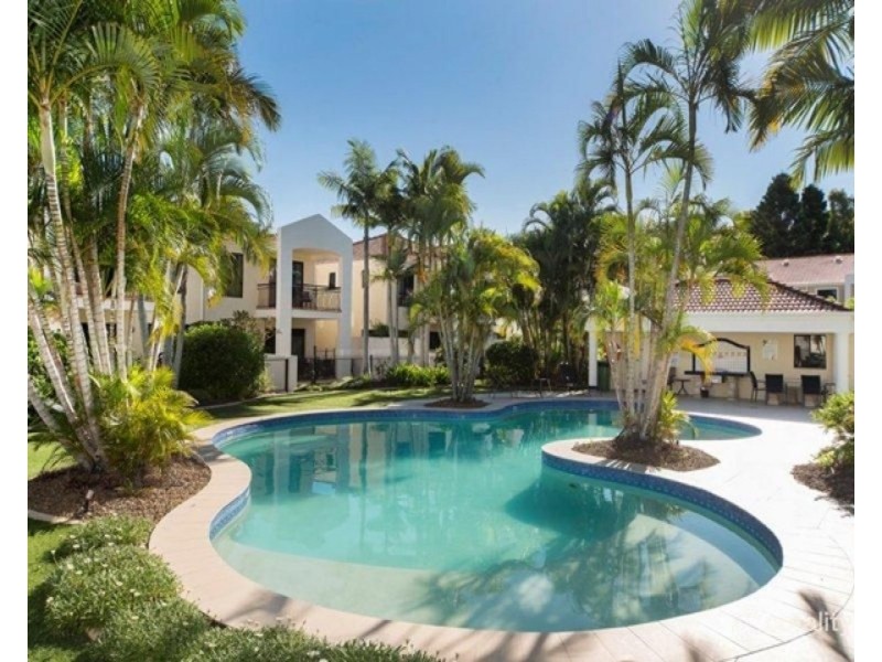 8854 Magnolia Drive East, Hope Island QLD 4212