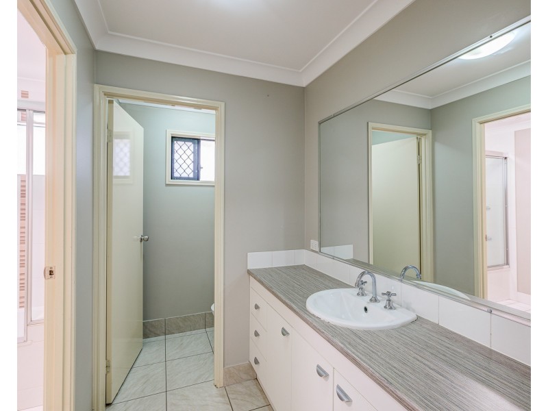 29 Mossman Parade, Waterford QLD 4133