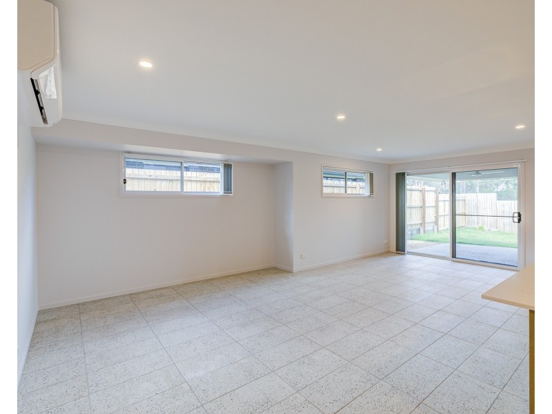 33 Raven Court, Park Ridge QLD 4125