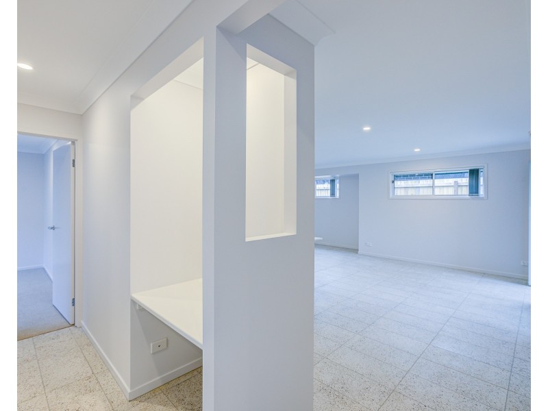 33 Raven Court, Park Ridge QLD 4125