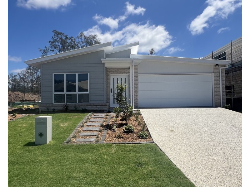 96 Blossom Circuit, Deebing Heights QLD 4306