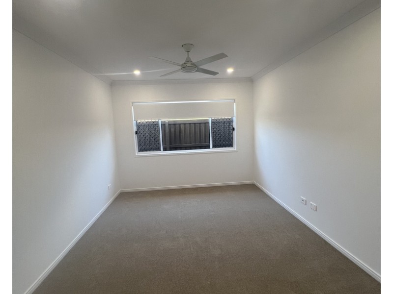 96 Blossom Circuit, Deebing Heights QLD 4306