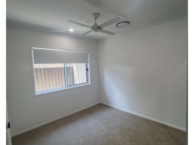 96 Blossom Circuit, Deebing Heights QLD 4306