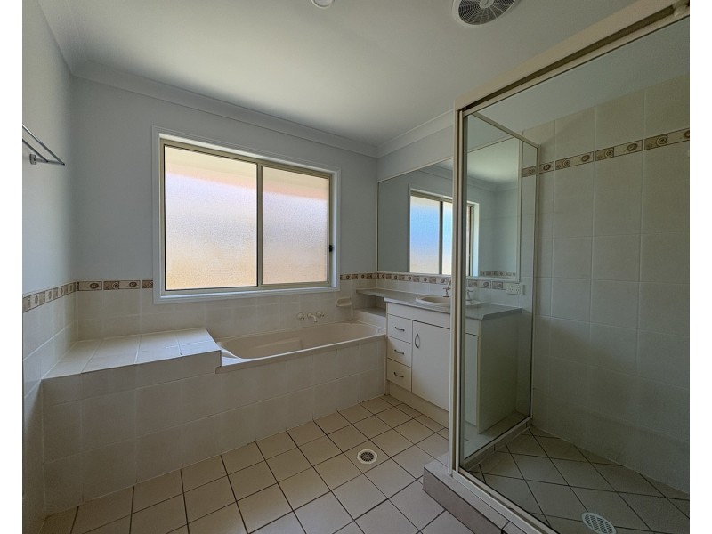 18 Ferncliffe Street, Upper Coomera QLD 4209