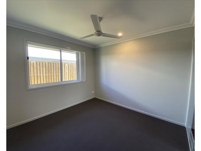 68 Edinburgh Crescent, Gleneagle QLD 4285
