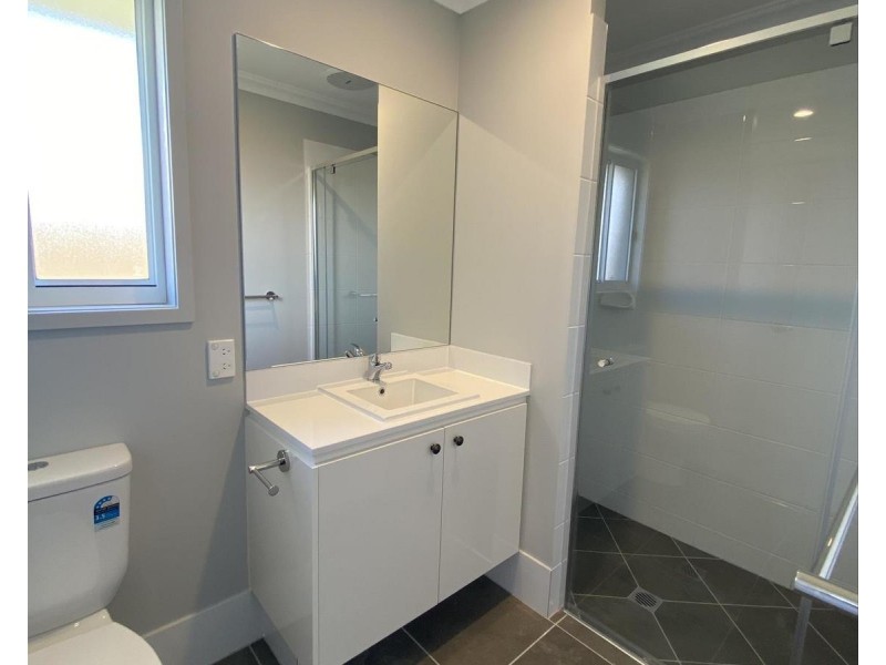 68 Edinburgh Crescent, Gleneagle QLD 4285