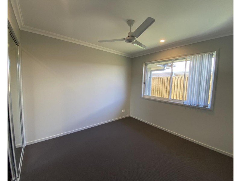 68 Edinburgh Crescent, Gleneagle QLD 4285