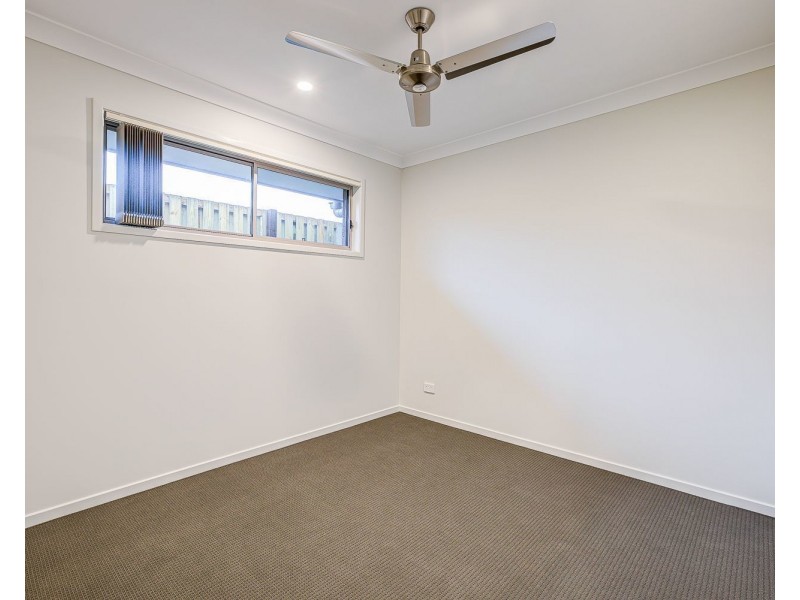 13 Merino Street, Park Ridge QLD 4125