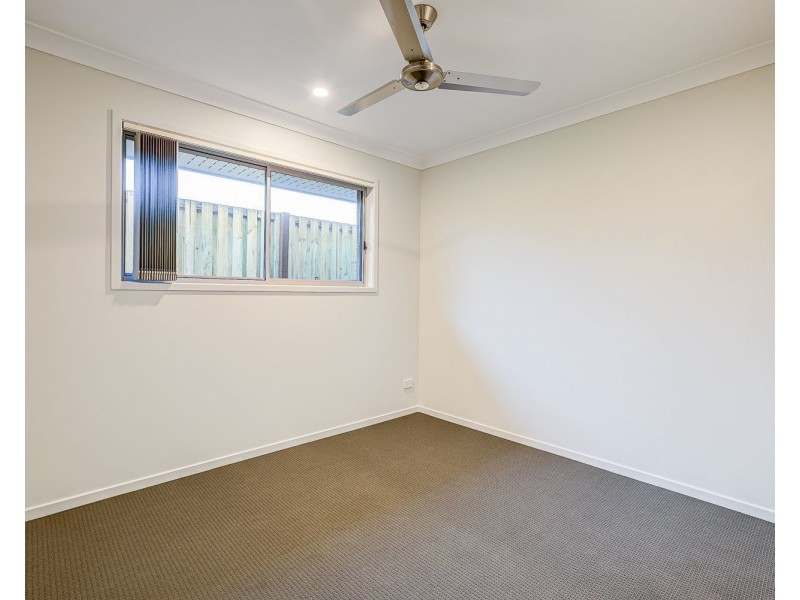 13 Merino Street, Park Ridge QLD 4125