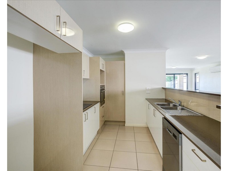7 Milbrook Crescent, Pimpama QLD 4209