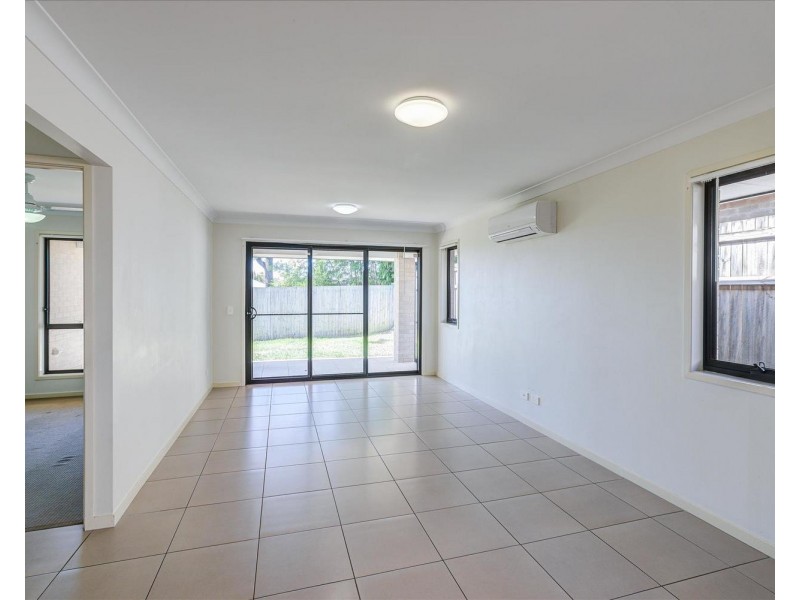7 Milbrook Crescent, Pimpama QLD 4209