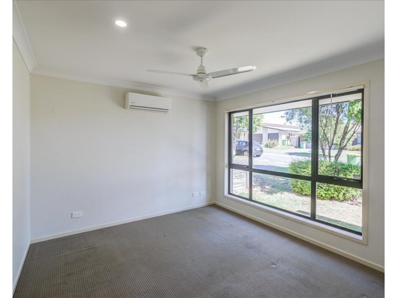 7 Milbrook Crescent, Pimpama QLD 4209